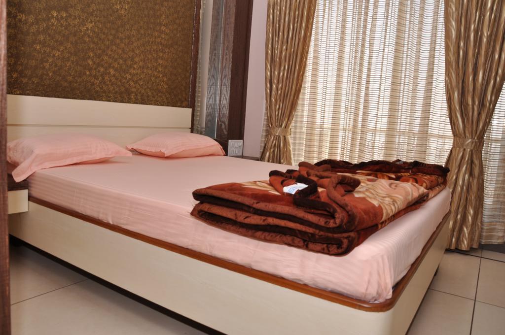 Raval Bunglow Panchgani Exterior photo
